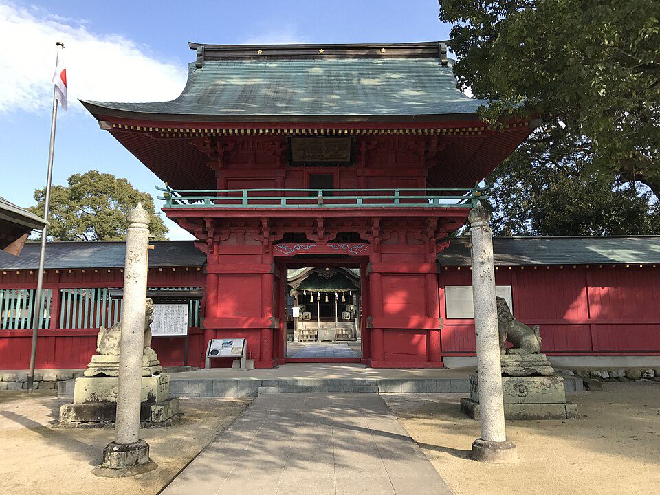 福岡県久留米市の北野天満宮の朱色の楼門