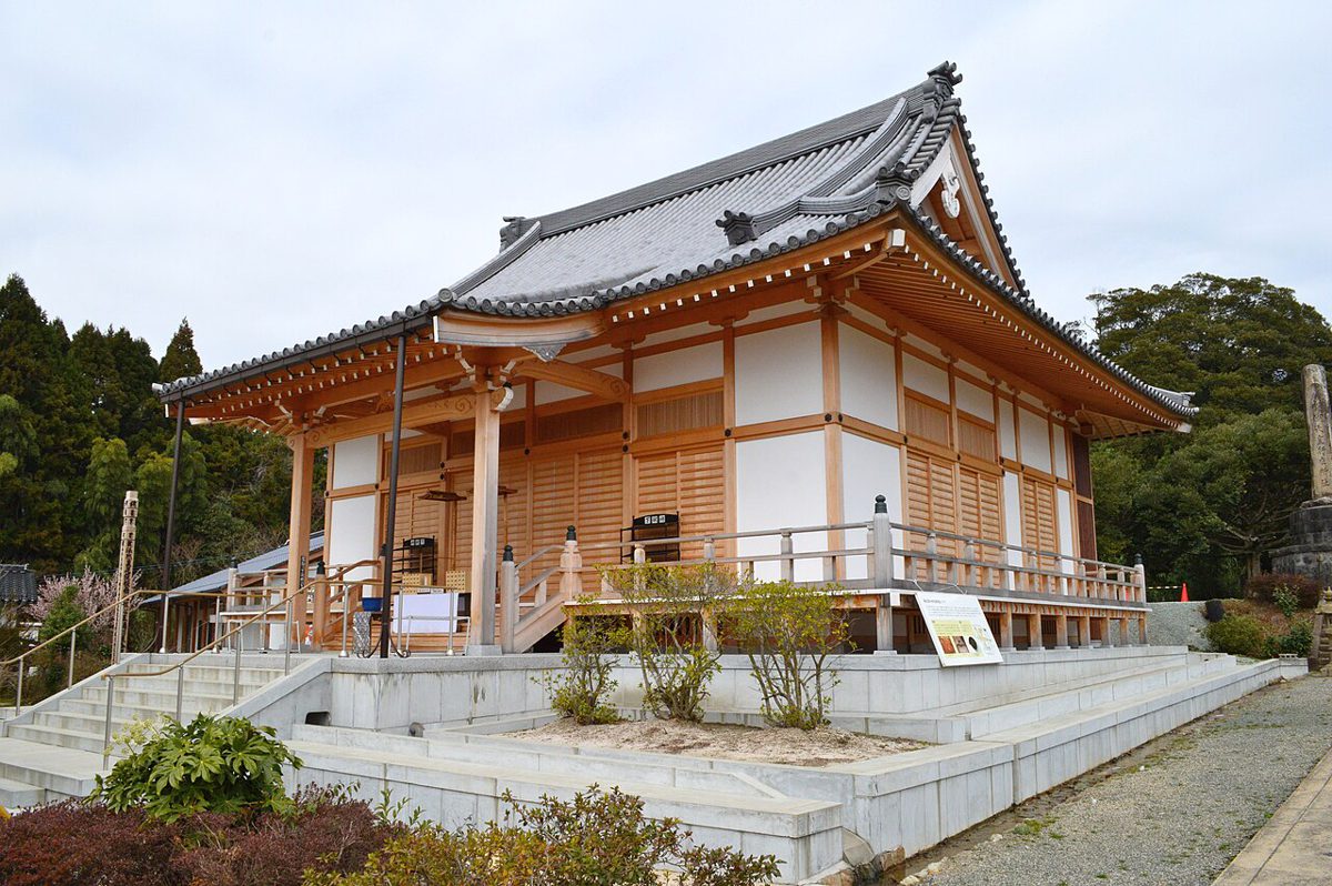隠岐国分寺の本堂