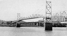 完成した1928年のシルバー橋